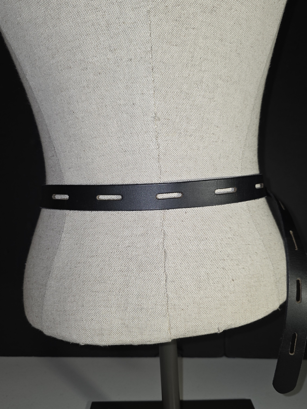 Time and Tru Black Leather Belt with Antiqued Brass Buckle Sz XL - Picture 3 of 16
